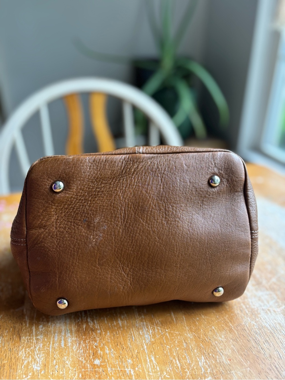 Tignanello Y2K Vintage Brown Leather Shoulder Bag with Buckle Hardware - Picture 4 of 10